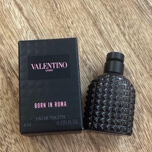 Valentino Born in Roma Mini Fragrance - Uomo 0.135 fl. Oz.